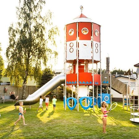 Osrodek Wypoczynkowy Zlota Plaza Hotel Mielno  Kültér fotó